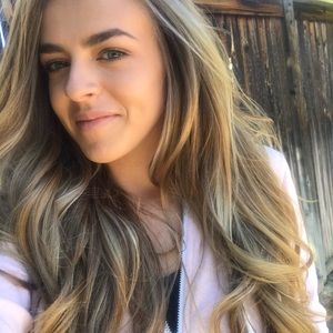 Meet your Posher, Ashley